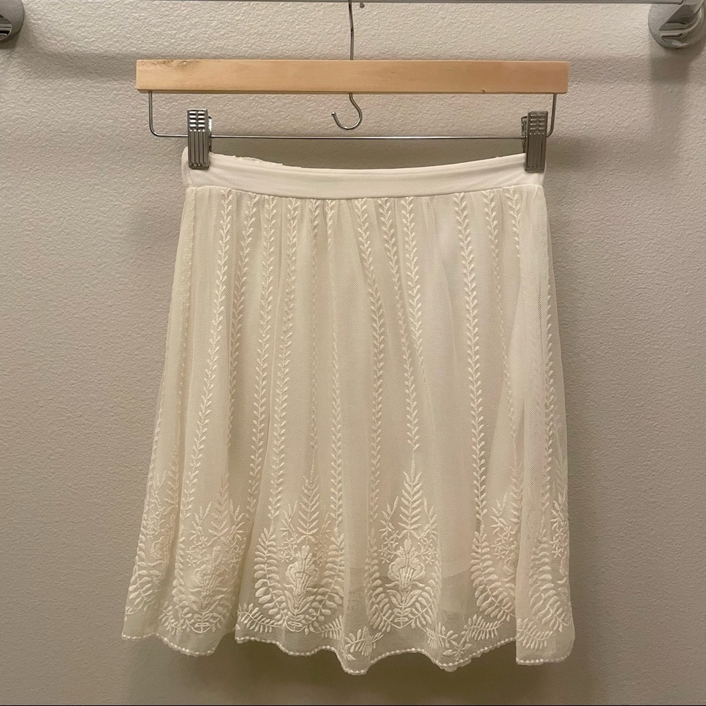 Urban outfitters kimchi blue cream lace mini skirt